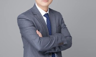 杏彩体育官方网站- 亿元先生低迷表现遭球迷倒戈  